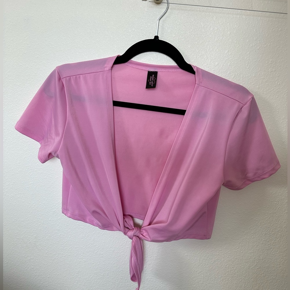Cute Summer Tied Crop Top